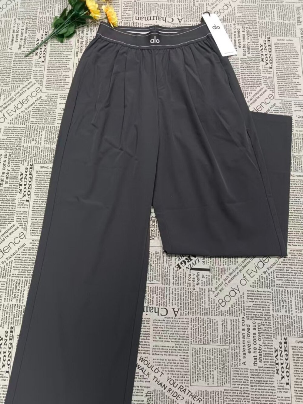 🏄‍♂Dark Grey Alo Yoga‍ Suit Up Trouser 💋Wide Leg | Effortless (Regular) NWT